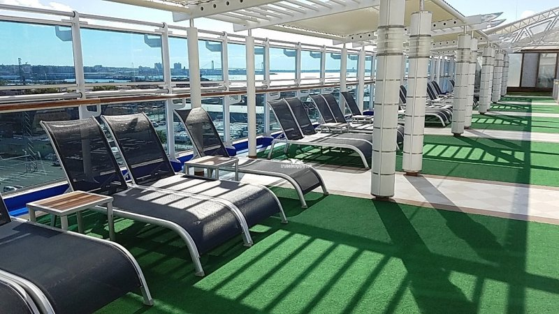 Regal Princess Retreat Pool Pictures