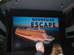 Norwegian Escape Atrium picture