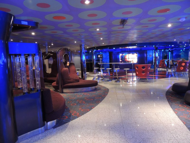 Carnival Dream Club O2 Pictures