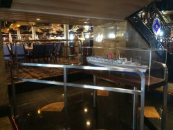Carnival Inspiration Carnivale Dining Room picture