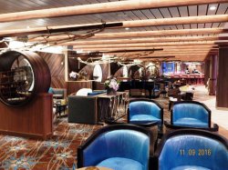 Harmony of the Seas Schooner Bar picture