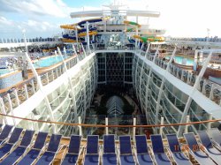 Harmony of the Seas Main Pool picture