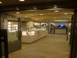 Independence of the Seas Royal Promenade picture