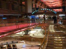 Independence of the Seas Royal Promenade picture