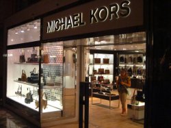 Independence of the Seas Royal Promenade picture