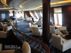 Queen Mary 2 Commodore Club picture