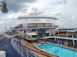 Allure of the Seas Main Pool picture