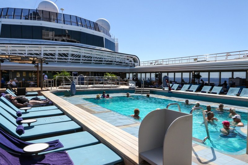 Nieuw Amsterdam Lido Pool Pictures