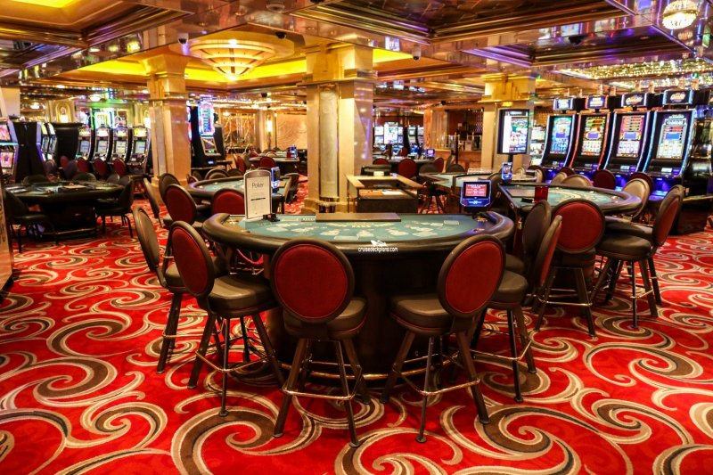 celebrity cruise casino host demitrov
