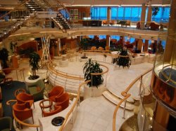 Enchantment of the Seas Centrum picture