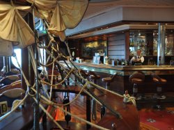 Explorer of the Seas Schooner Bar picture