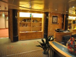 Explorer of the Seas Library picture