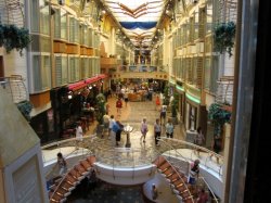 Freedom of the Seas Royal Promenade picture