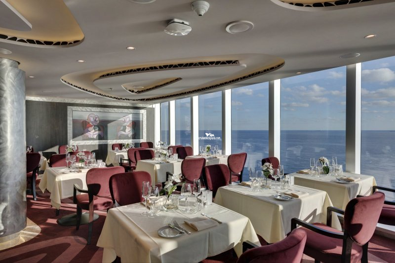 msc yacht club restaurant seaside