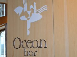 Oosterdam Ocean Bar picture