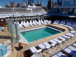 Seven Seas Navigator Navigator Pool picture