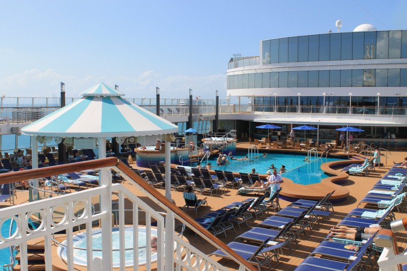 Norwegian Pearl Tahitian Pool Pictures