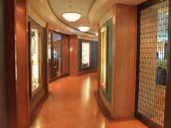 Norwegian Pearl Trade Winds Boutiques picture