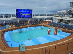 Ovation of the Seas Outdoor Pool picture