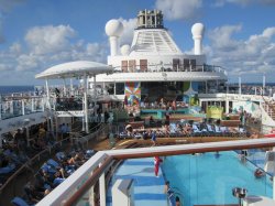 Anthem of the Seas Outdoor Pool picture