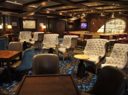 Ovation of the Seas Schooner Bar picture