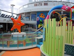 Ovation of the Seas SplashAway Bay picture