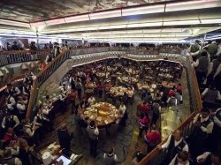 Carnival Glory Platinum Restaurant picture