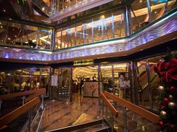 Carnival Glory Platinum Restaurant picture