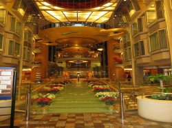 Independence of the Seas Royal Promenade picture