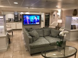 Oceania Riviera Concierge Lounge picture