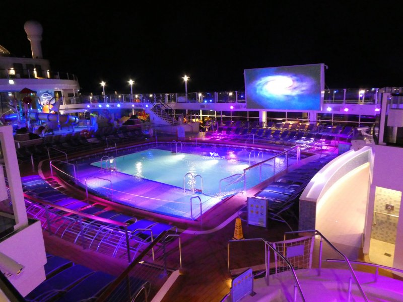 Ovation of the Seas Outdoor Pool Pictures