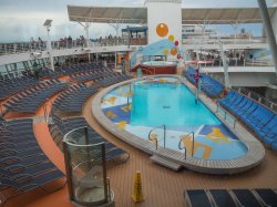 Oasis of the Seas Sports Pool picture