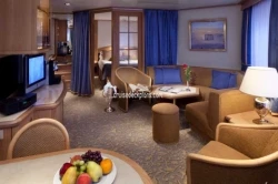 Seabourn Pride Classic Suite Layout